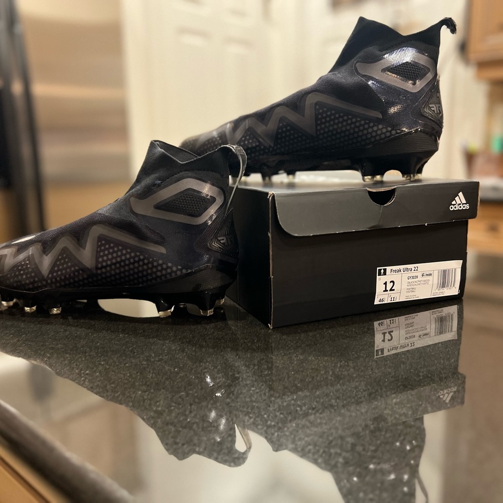 Mens Adidas Freak Ultra 22 Black Night Metallic Football Cleats 12 Box Included - Picture 3 of 11
